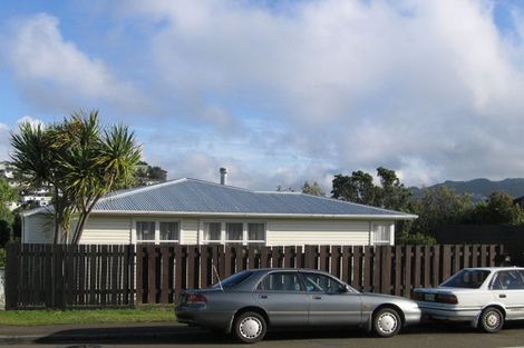 Photo of property in 11 Pelorous Street, Paparangi, Wellington, 6037