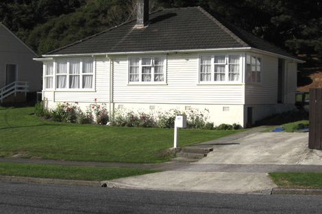 Photo of property in 37 Judd Crescent, Naenae, Lower Hutt, 5011