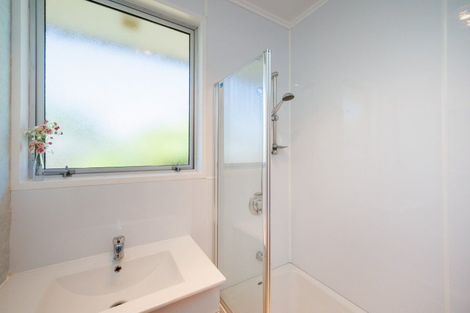 Photo of property in 3 Ruamahanga Crescent, Terrace End, Palmerston North, 4410