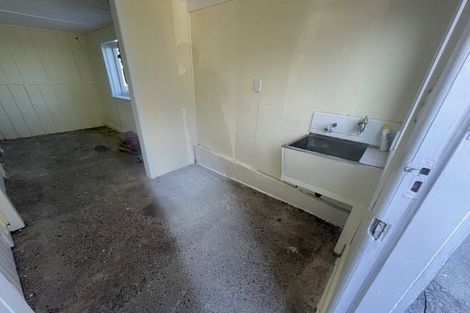 Photo of property in 23a Brian Crescent, Stanmore Bay, Whangaparaoa, 0932