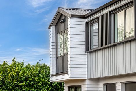 Photo of property in 16 Gossamer Drive, Pakuranga Heights, Auckland, 2010