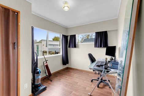 Photo of property in 15 Dermont Street, Bader, Hamilton, 3206