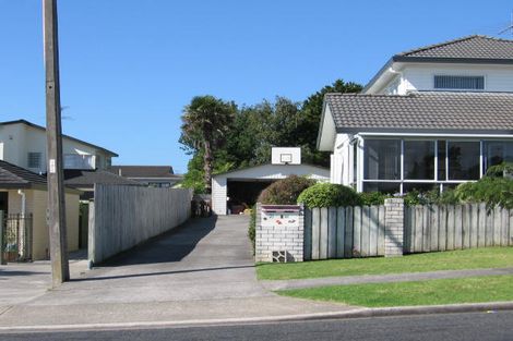 Photo of property in 2/21 Watea Road, Torbay, Auckland, 0630