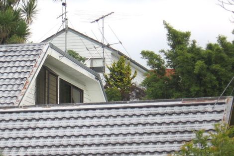 Photo of property in 1/24 Glenwood Avenue, Birkenhead, Auckland, 0626