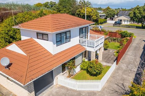 Photo of property in 7 Ngapotiki Street, Paraparaumu Beach, Paraparaumu, 5032
