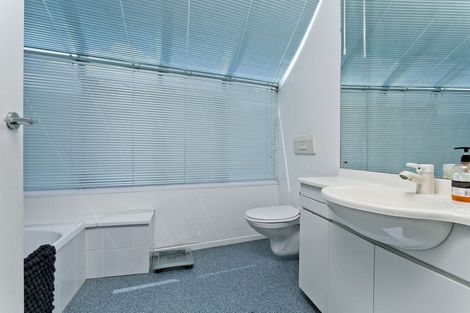 Photo of property in 51 Rangitoto Terrace, Milford, Auckland, 0620