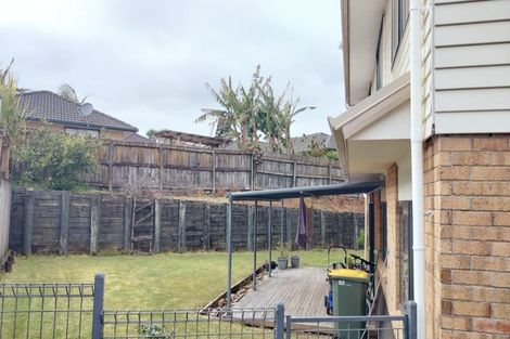 Photo of property in 18 Pyramid Place, Glen Eden, Auckland, 0602