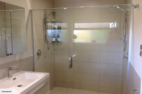 Photo of property in 18 Churchill Drive, Taradale, Napier, 4112