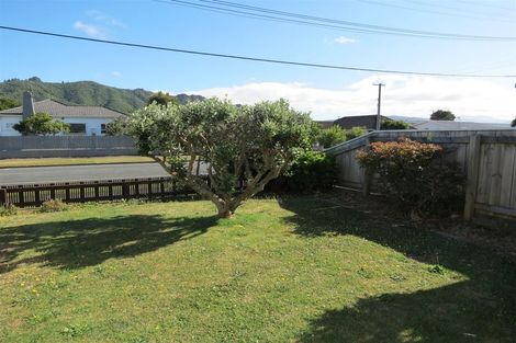 Photo of property in 36f1- Exchange Street, Ebdentown, Upper Hutt, 5018