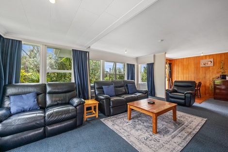 Photo of property in 36 Parakai Avenue, Parakai, 0830