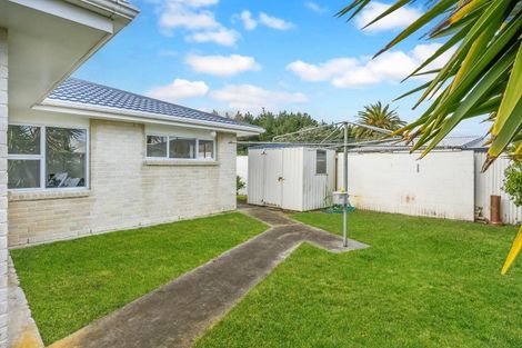 Photo of property in 3 Ferry Street, Foxton Beach, Foxton, 4815