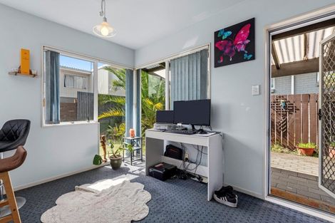 Photo of property in 46b Miro Street, New Lynn, Auckland, 0600