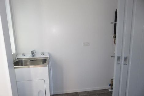 Photo of property in 60a Stewart Drive, Newlands, Wellington, 6037