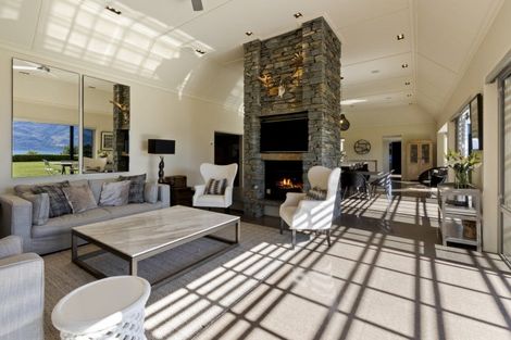 Photo of property in 11 Carlin Creek Drive, Drift Bay, Queenstown, 9371