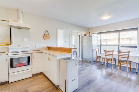 Photo of property in 10 Oakdale Street, Avonhead, Christchurch, 8042