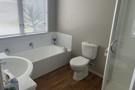 Photo of property in 8a Beach Road, Katikati, 3129