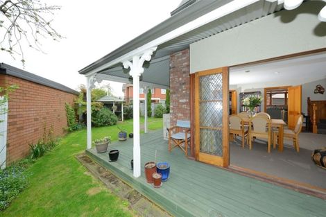 Photo of property in 16 Glenburn Place, Avonhead, Christchurch, 8042