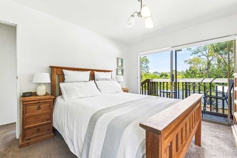Photo of property in 1/170 Stapleford Crescent, Browns Bay, Auckland, 0630