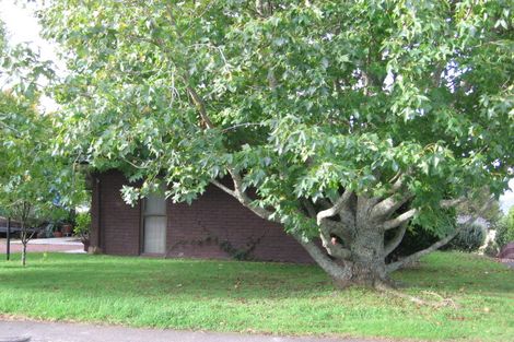 Photo of property in 1/54 Rewarewa Road, Te Atatu Peninsula, Auckland, 0610