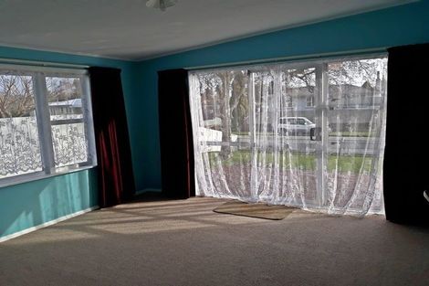 Photo of property in 6 Somerset Crescent, Highbury, Palmerston North, 4412