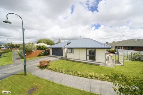 Photo of property in 5 Lancewood Lane, Roslyn, Palmerston North, 4414