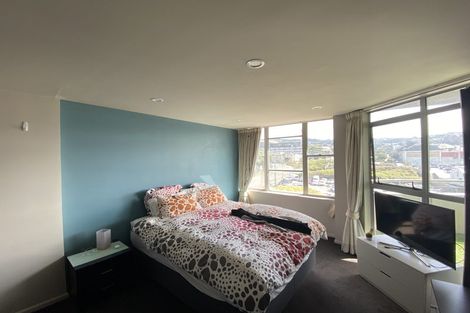 Photo of property in Grandstand Apartments, 80u8 Kent Terrace, Mount Victoria, Wellington, 6011