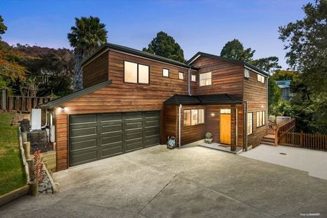 Photo of property in 2/67 Raleigh Road, Northcote, Auckland, 0627