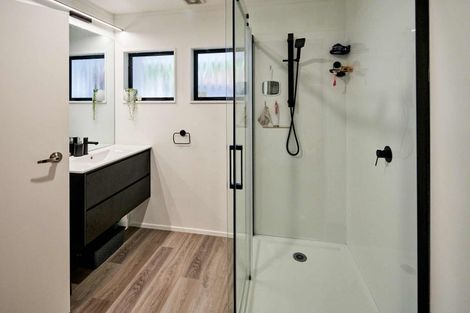 Photo of property in 2 Pilot Lane, Whitby, Porirua, 5024