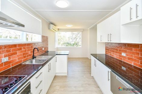 Photo of property in 11 Gardiner Grove, Mangere East, Auckland, 2024