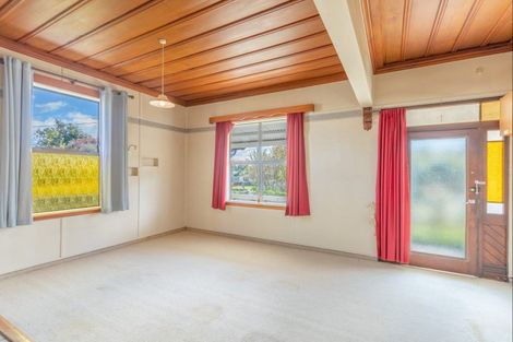 Photo of property in 1 Montgomery Street, Waipukurau, 4200