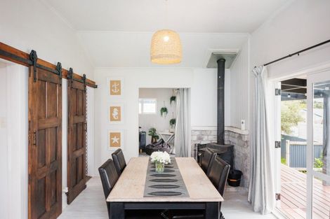 Photo of property in 24 Punga Street, Tangimoana, 4822