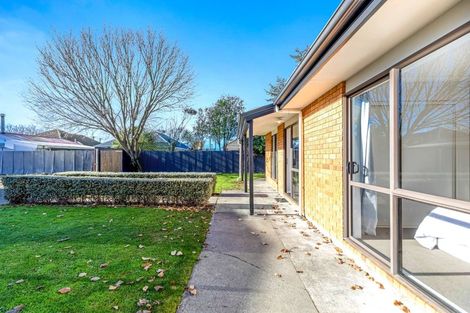 Photo of property in 52a Vivian Street, Burwood, Christchurch, 8083