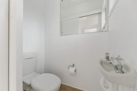 Photo of property in 63a/3 Norwood Road, Bayswater, Auckland, 0622