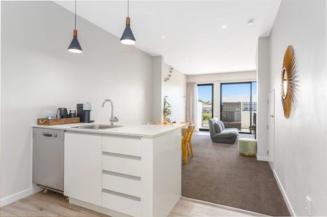 Photo of property in 6u2 Oswald Crescent, Paparangi, Wellington, 6037