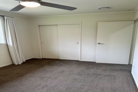 Photo of property in 2/51 Shanaway Rise, Hillcrest, Auckland, 0627