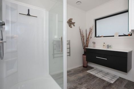 Photo of property in 1 William Street, Marton, 4710