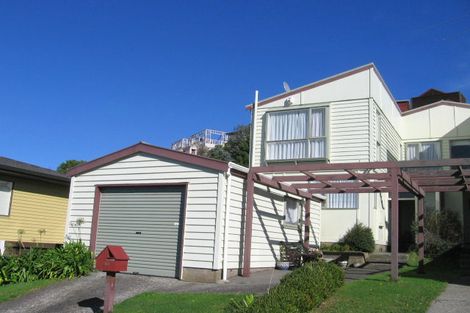 Photo of property in 51f2 Rajkot Terrace, Broadmeadows, Wellington, 6035