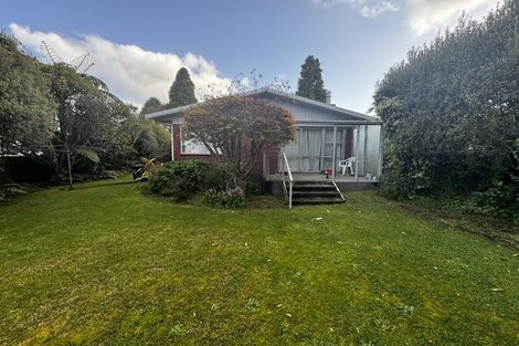 Photo of property in 2 Kauri Street, Inglewood, 4330