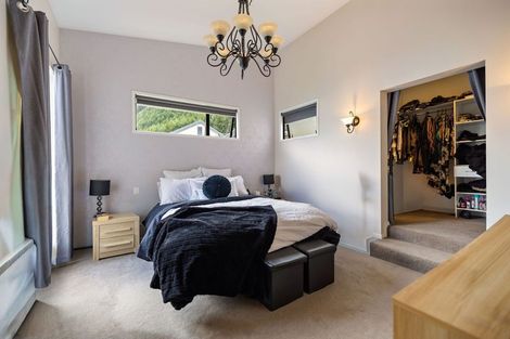 Photo of property in 40 Dart Place, Fernhill, Queenstown, 9300