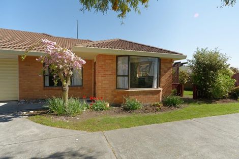 Photo of property in 15 Topaz Place, Bishopdale, Christchurch, 8053