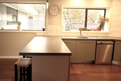 Photo of property in 17 Hawthornden Road, Avonhead, Christchurch, 8042