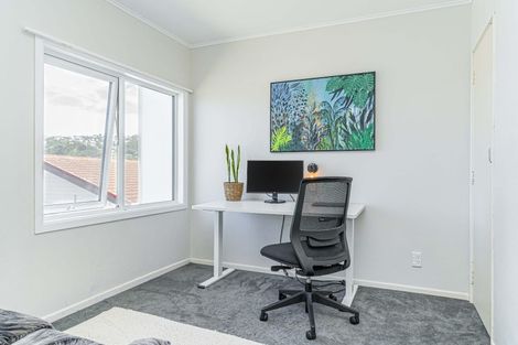 Photo of property in 55u4 Apu Crescent, Lyall Bay, Wellington, 6022