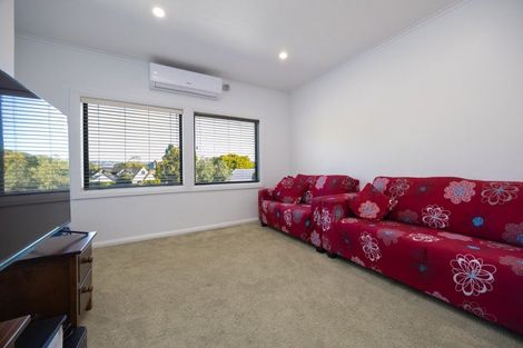 Photo of property in 16 Manuka Street, Hokowhitu, Palmerston North, 4410