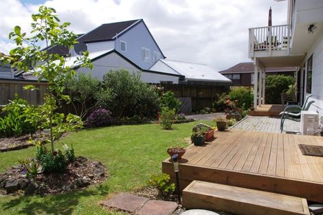 Photo of property in 3 Nadine Place, Mangere Bridge, Auckland, 2022