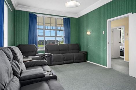 Photo of property in 126 Saint Kilda Road, Cambridge, 3493