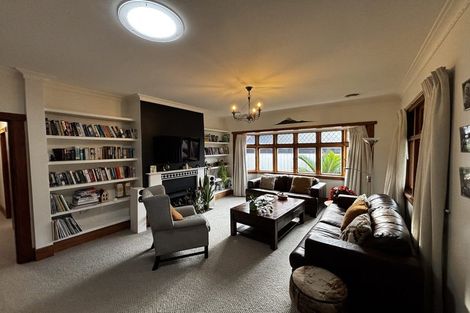 Photo of property in 22 Chilman Street, Strandon, New Plymouth, 4312