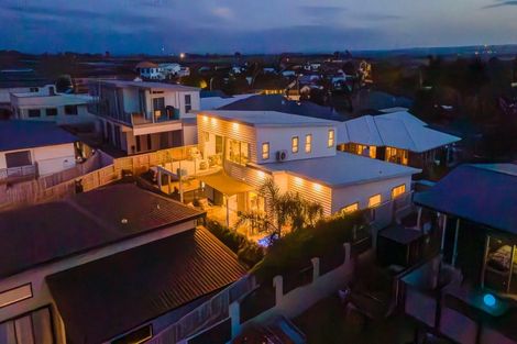 Photo of property in 1330b Papamoa Beach Road, Papamoa Beach, Papamoa, 3118