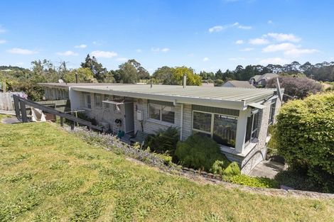 Photo of property in 1 Dillon Place, Hamilton East, Hamilton, 3216