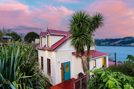 Photo of property in 2 Waireka Street, Ravensbourne, Dunedin, 9022