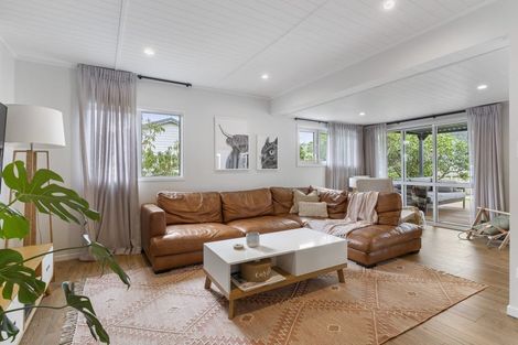 Photo of property in 103b Leighton Road, Whangamata, 3620